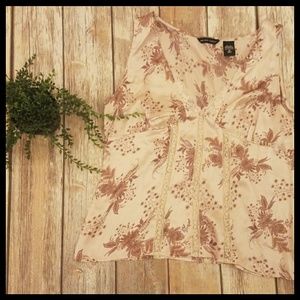 2/$20 Pretty silk top size 12 by New York & Co